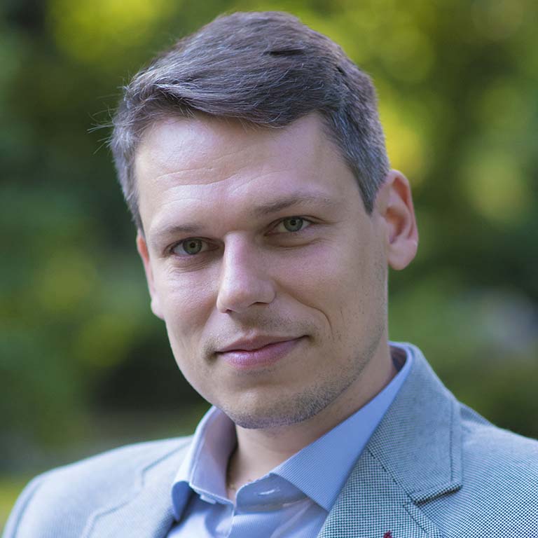 Headshot of ​Luke Nikolov, PhD